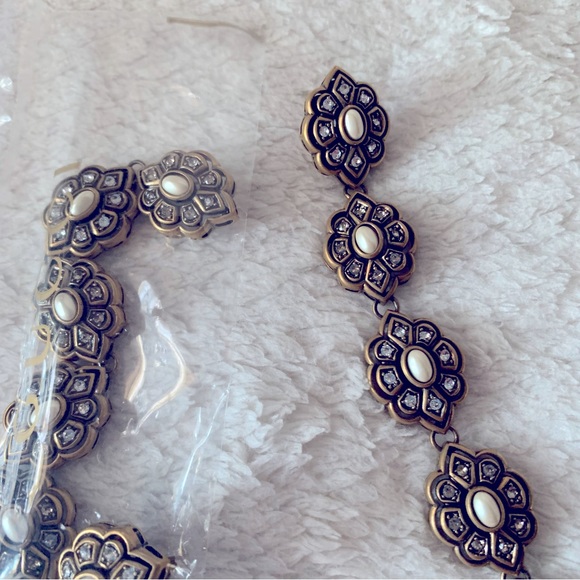 NIB Authentic Gucci Vintage Metal Flower Chain Earing w/ Gem Stones and Pearls - Picture 2 of 9